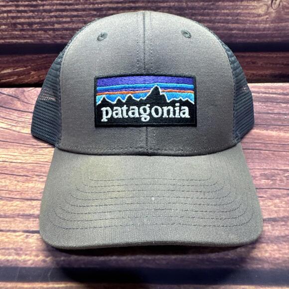 Patagonia Mesh Snapback Trucker Adjustable Hat Cap Gray Men's One Size - Picture 1 of 8